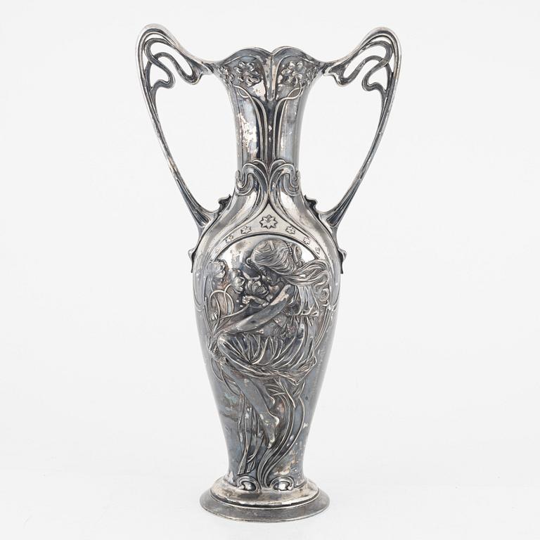 A silver plated Art Nouveau vase, Württembergische Metallwarenfabrik, early 20th Century.