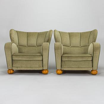 Märta Blomstedt, fåtöljer, ett par "Aulanko". Formgiven 1939.