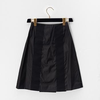 Prada, a black nylon skirt, size 36.
