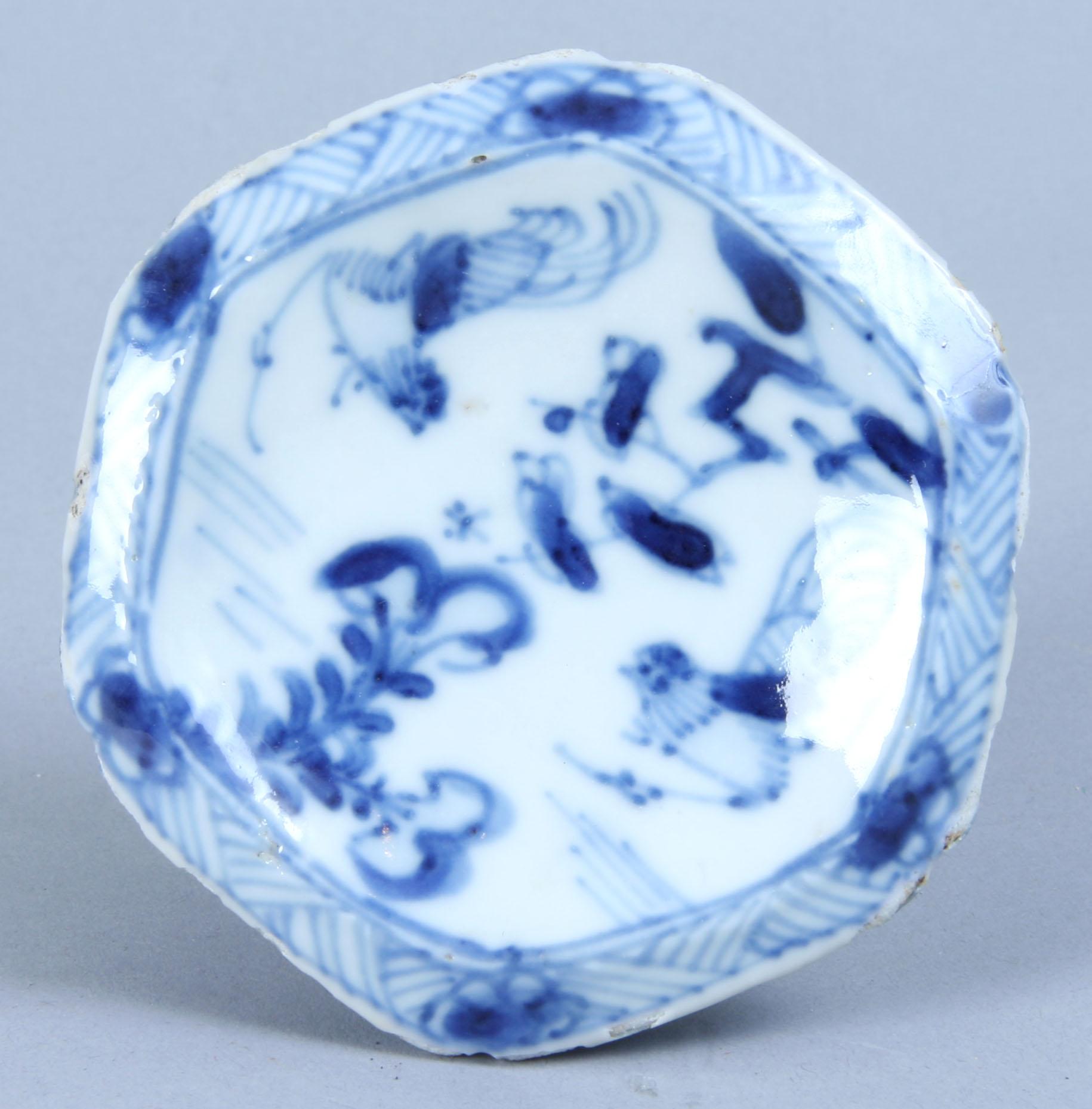SALTKAR, porslin, Kina, 1700-tal.
