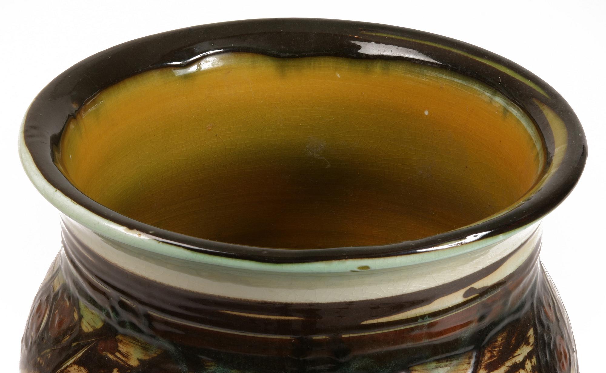 YTTERFODER samt FAT, lergods, 1900-tal.