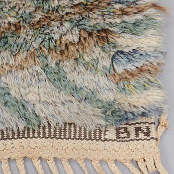Barbro Nilsson, MATTO, "Marina, ljus", knotted pile, ca 227 x 151 cm, signed AB MMF BN.