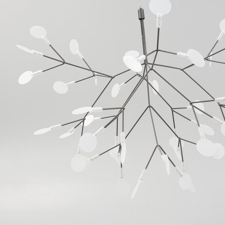 Bertjan Pot, a 'Heracleum II Small' ceiling light, Moooi.