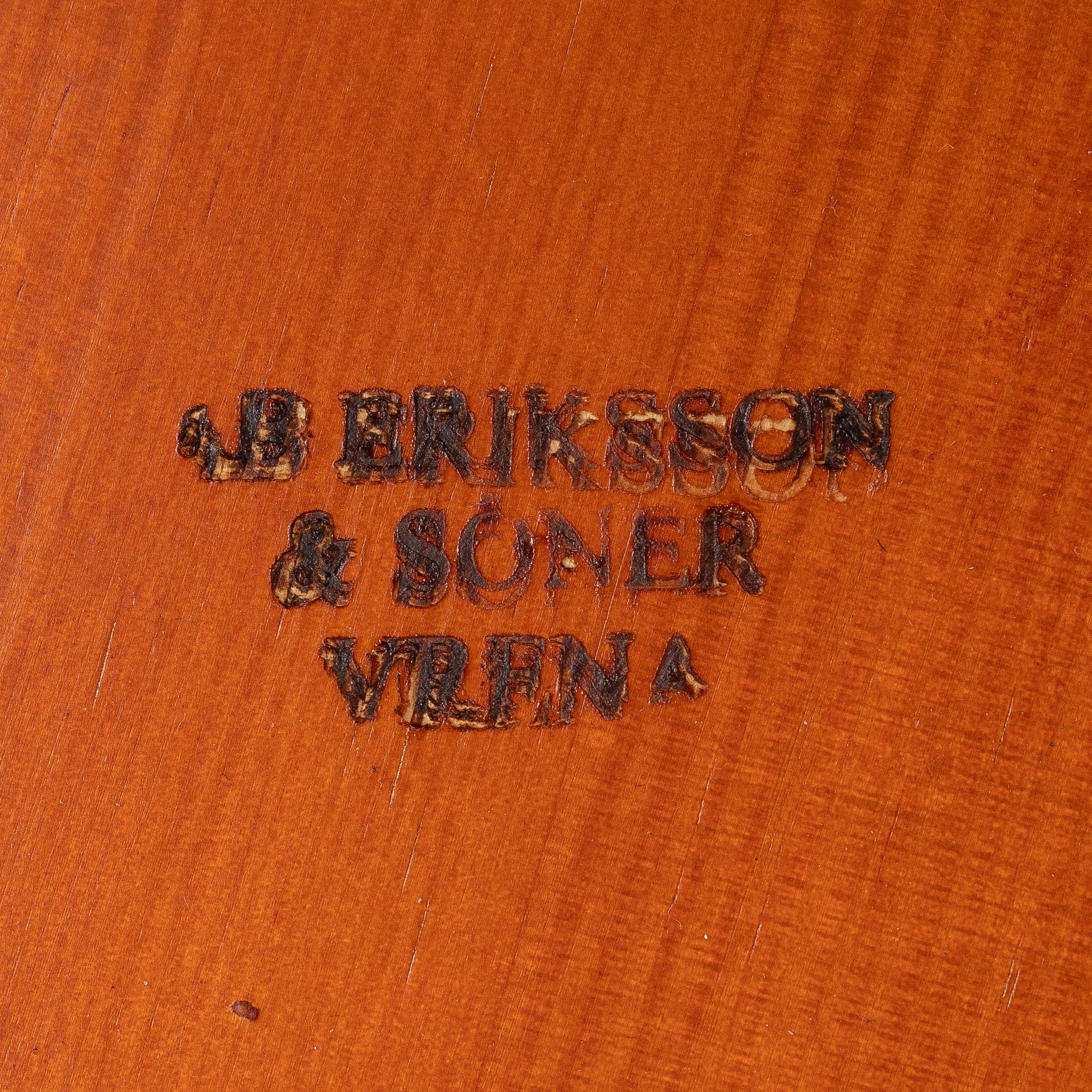 Josef Frank, matbord, modell 771. Firma Svenskt Tenn.