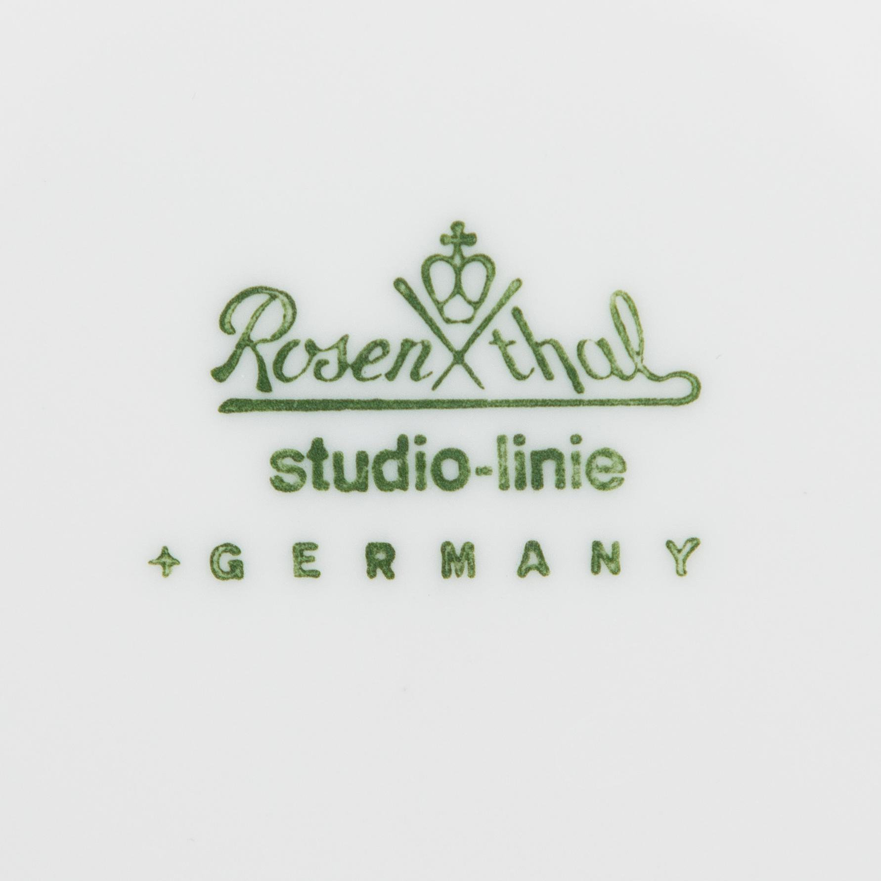 A 28 pieces of porcelain tableware by Tapio Wirkkala, model "Composition/Jääkukka" for Rosenthal, 20th cen.