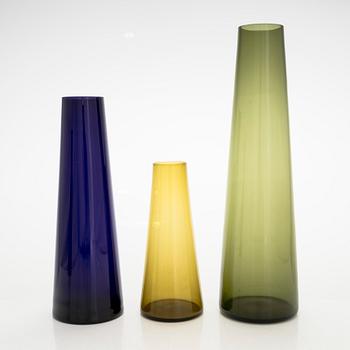 Saara Hopea, vases, 9 pcs, model 1404 Nuutajärvi Notsjö. Designed in 1953.