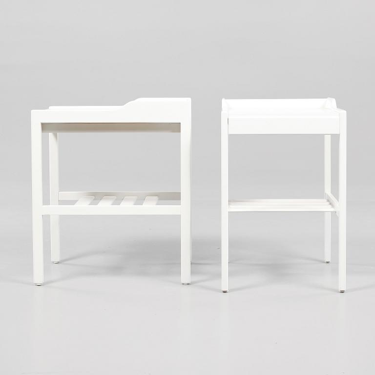 SÄNGBORD, ett par, Bertil Fridhagen, Bodafors, omkring 1900-talets mitt.