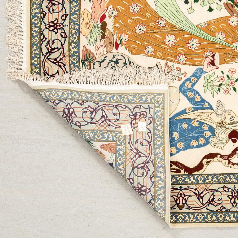 Isfahan rug, figural semi-antique, approx. 156x105 cm.