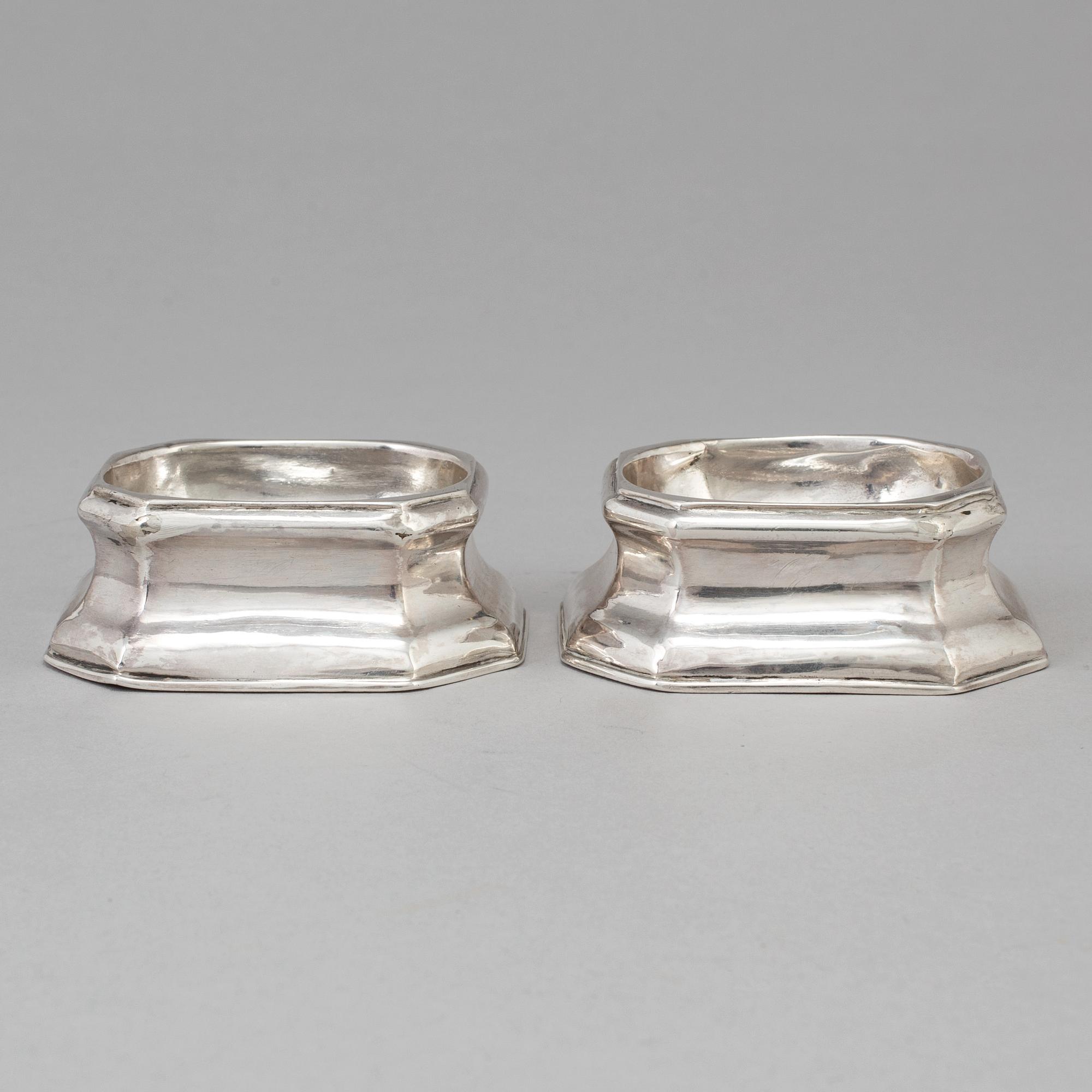 A pair of 18th century silver salt cellars, mark of Mary Rood, London 1722.