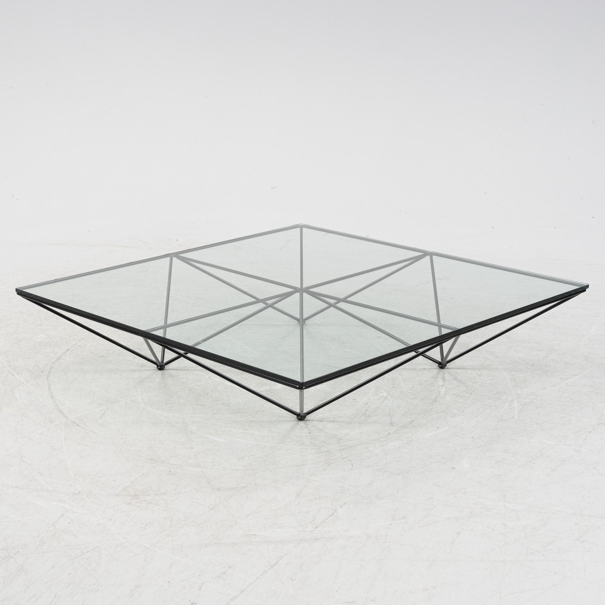 Paolo Piva, Alanda, soffbord, B&B Italia.