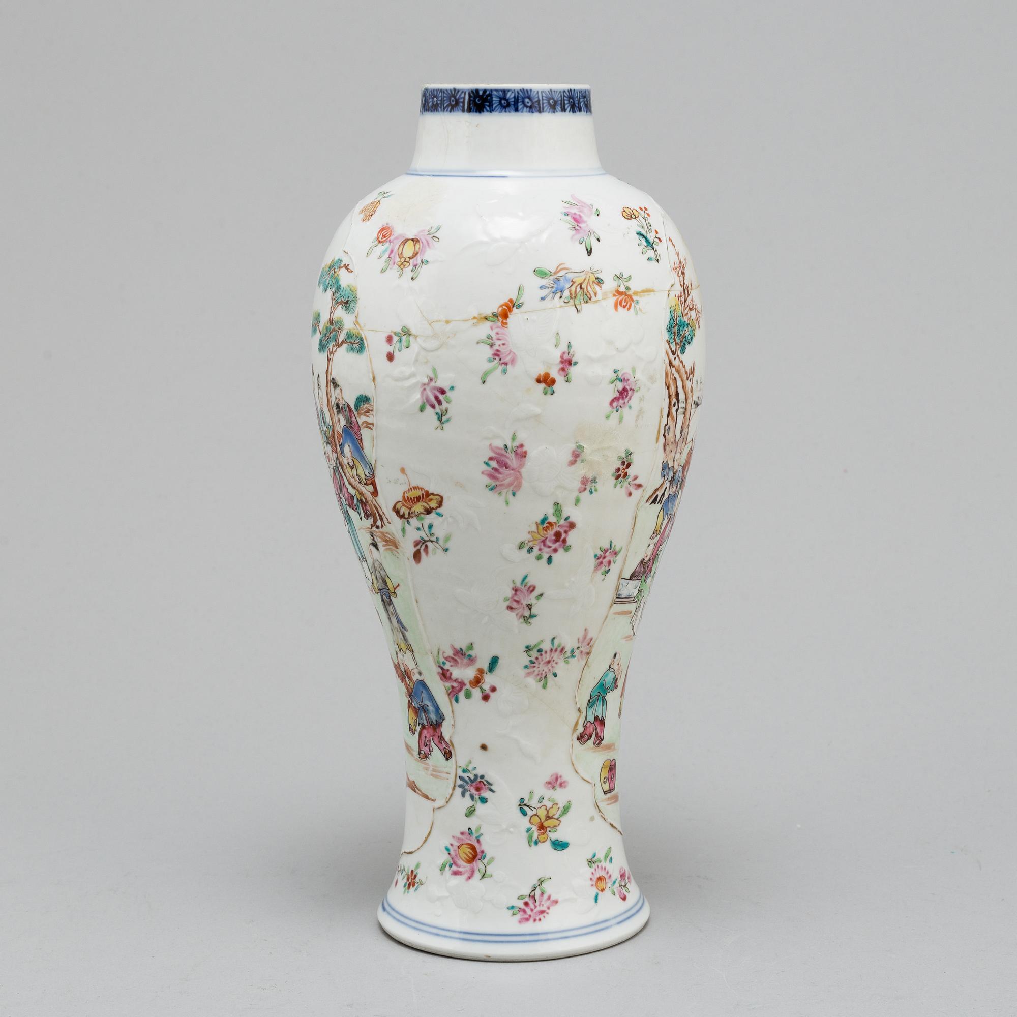 VAS, kompaniporslin. Qingdynastin, Qianlong (1736-95).