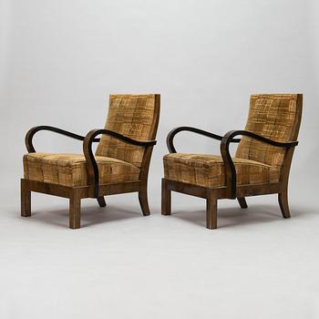 A 1930's armchairs.