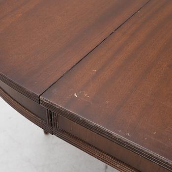 A dining table, second half of the 20th Century.