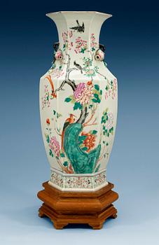 A famille rose vase, late Qing dynasty.