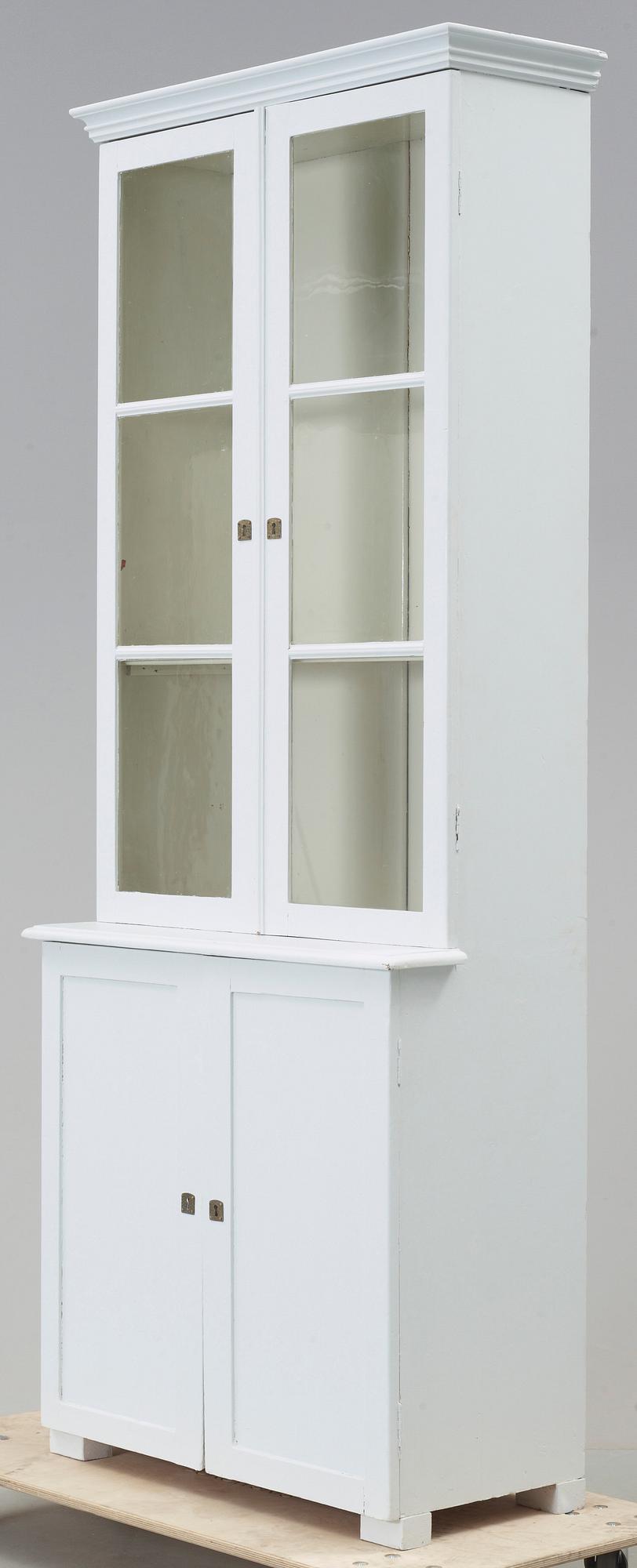 BOKSKÅP, 1800-talets andra hälft.