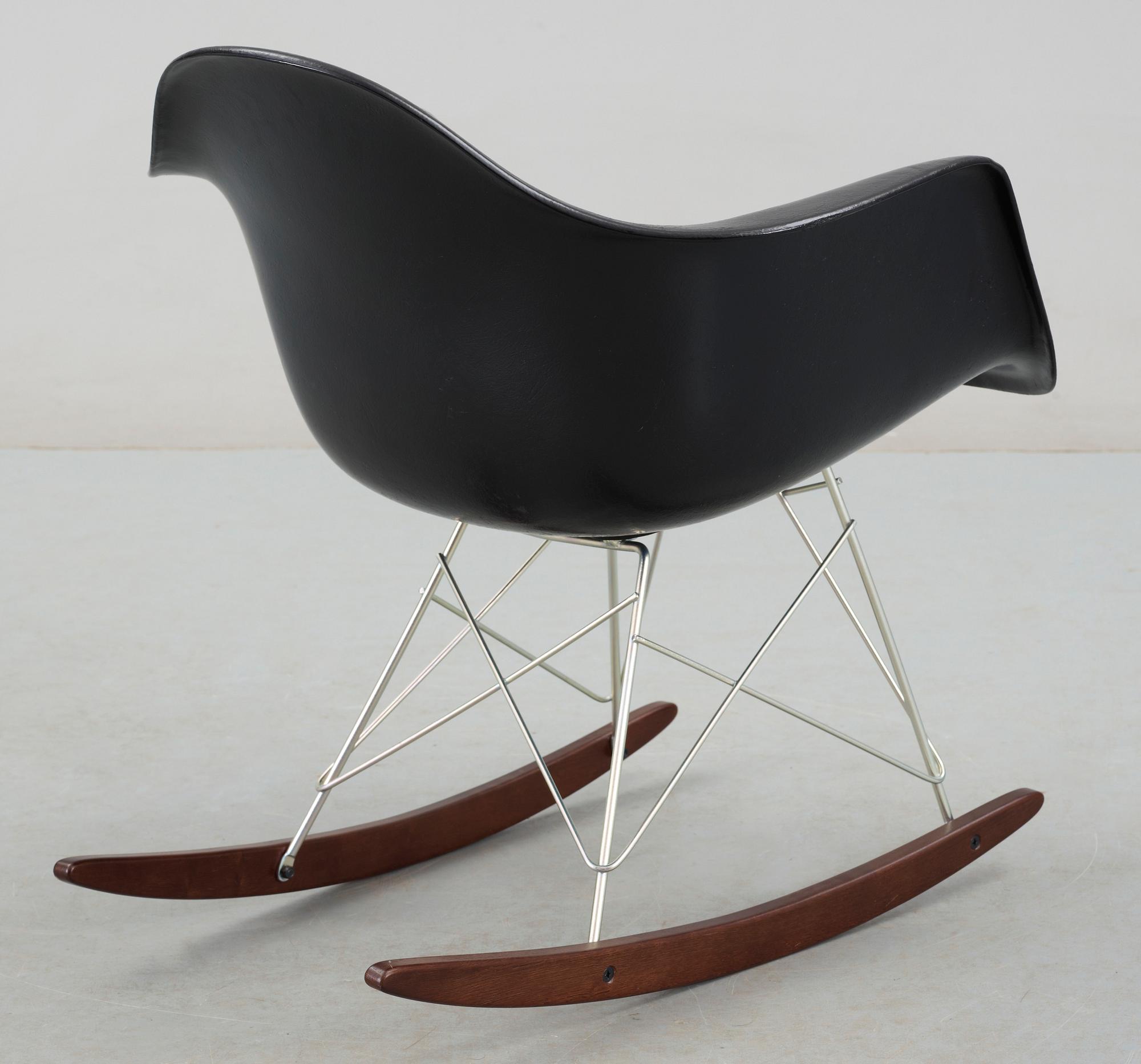 GUNGSTOL, Charles & Ray Eames, Zenith, 1900-talets andra hälft.
