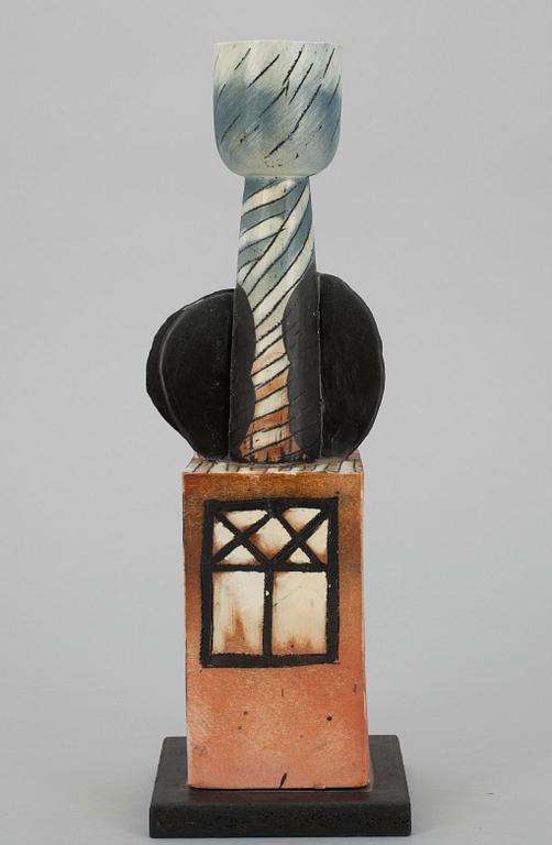 SKULPTUR/LJUSSTAKE, keramik, sign. och dat. Heljä Liukko-Sundström 1991.
