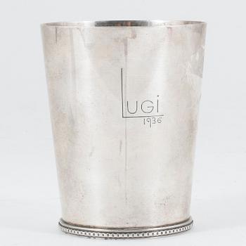 BÄGARE, silver, Wiwen Nilsson, Lund, 1936. Vikt ca 106g.