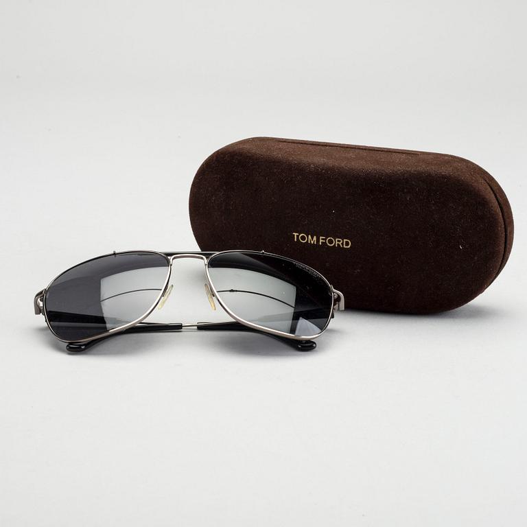 TOM FORD SUNGLASSES.