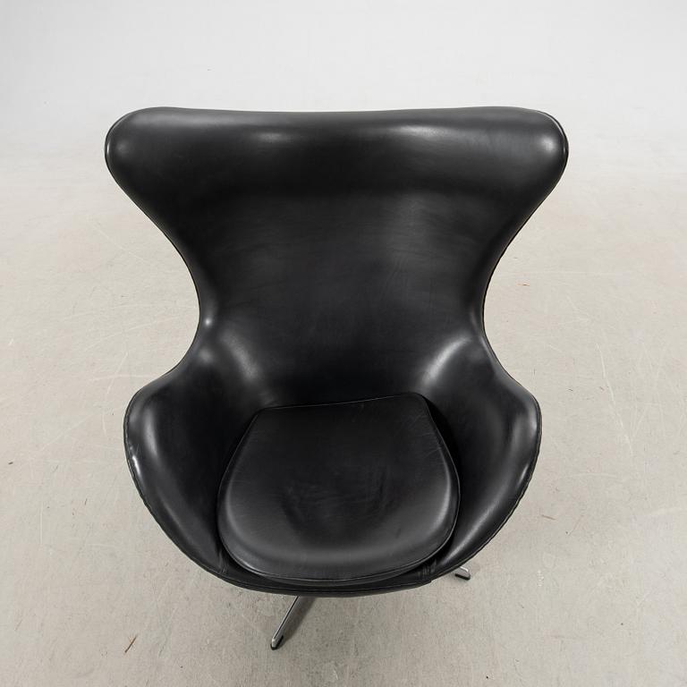 Arne Jacobsen, Armchair "The Egg" for Fritz Hansen Denmark 2000s.