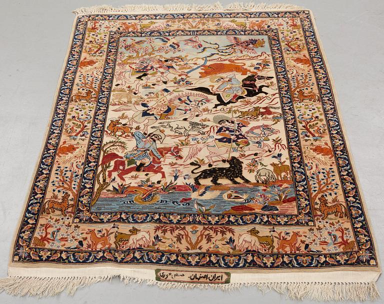 Matto, semi-antique/Old Esfahan figural, signed, ca 154,5 x 106,5 cm ( ca 2,5-3,5 cm flat weave at the ends).