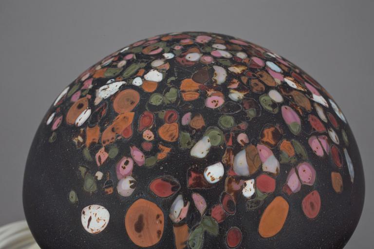 BORDSLAMPA SAMT SKULPTURER, 2 st, glas, Monica Backström, Kosta Boda, 1970-tal.