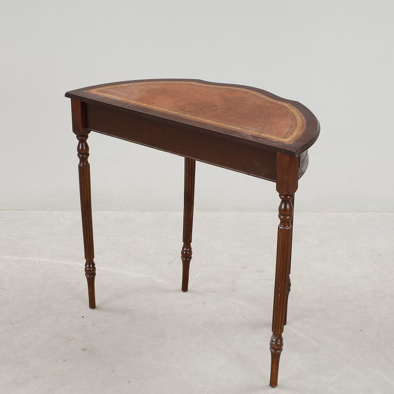 VÄGGBORD, engelsk stil, 1900-tal.