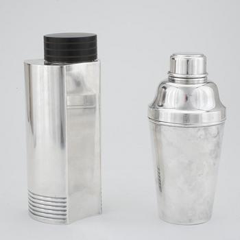 SHAKER, 2 st, vitmetall, bla Folke Ahrström, GAB, 1900-talets första hälft.