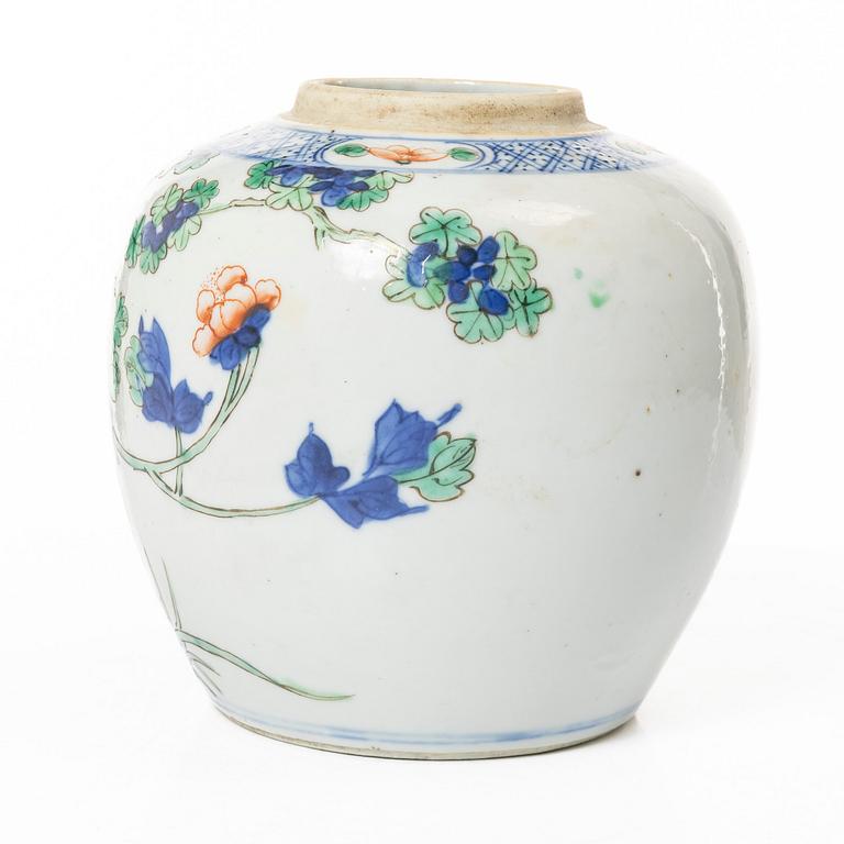 Kruka / bojan, porslin, Kina, Qingdynastin, Qianlong (1736-95).