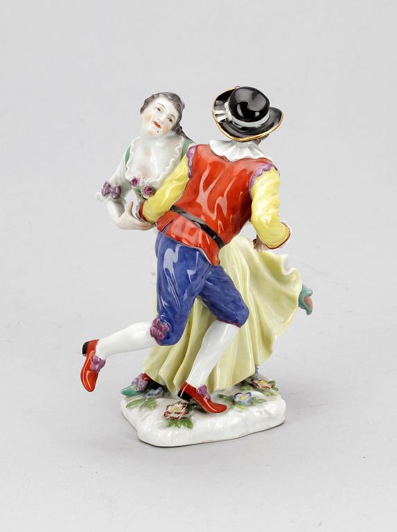 A Meissen figurine of a dancing couple, 1920's.