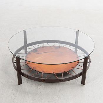 Coffee table, late 20th century/early 21st century.