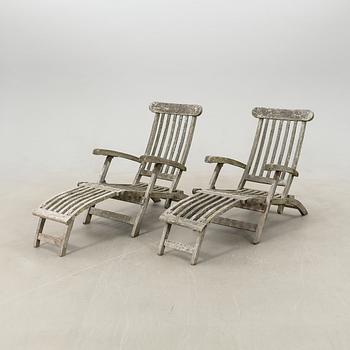 Deck chairs, a pair from the second half of the 20th century.