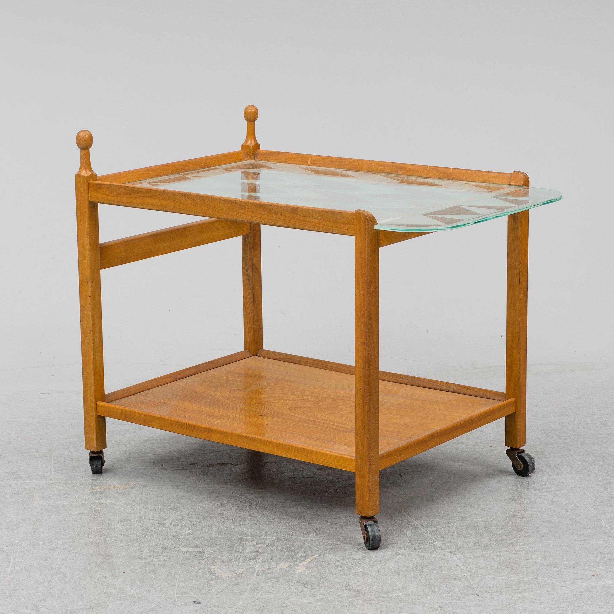 SERVERINGSVAGN, 1900-talets andra hälft.