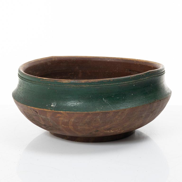 Turned bowl, folk art, 19th century.