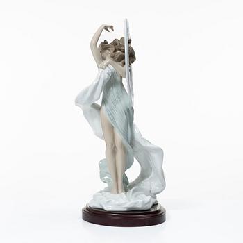 Regino Torrijos, figurine, "Dance", Lladró, Spain.