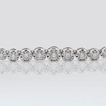 A brilliant-cut diamond necklace 10.02 cts, quality circa H-J/VS-SI.