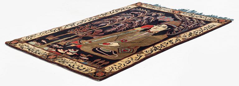 A semi-antique pictorial Nahavand rug, ca 190 x 135 cm.