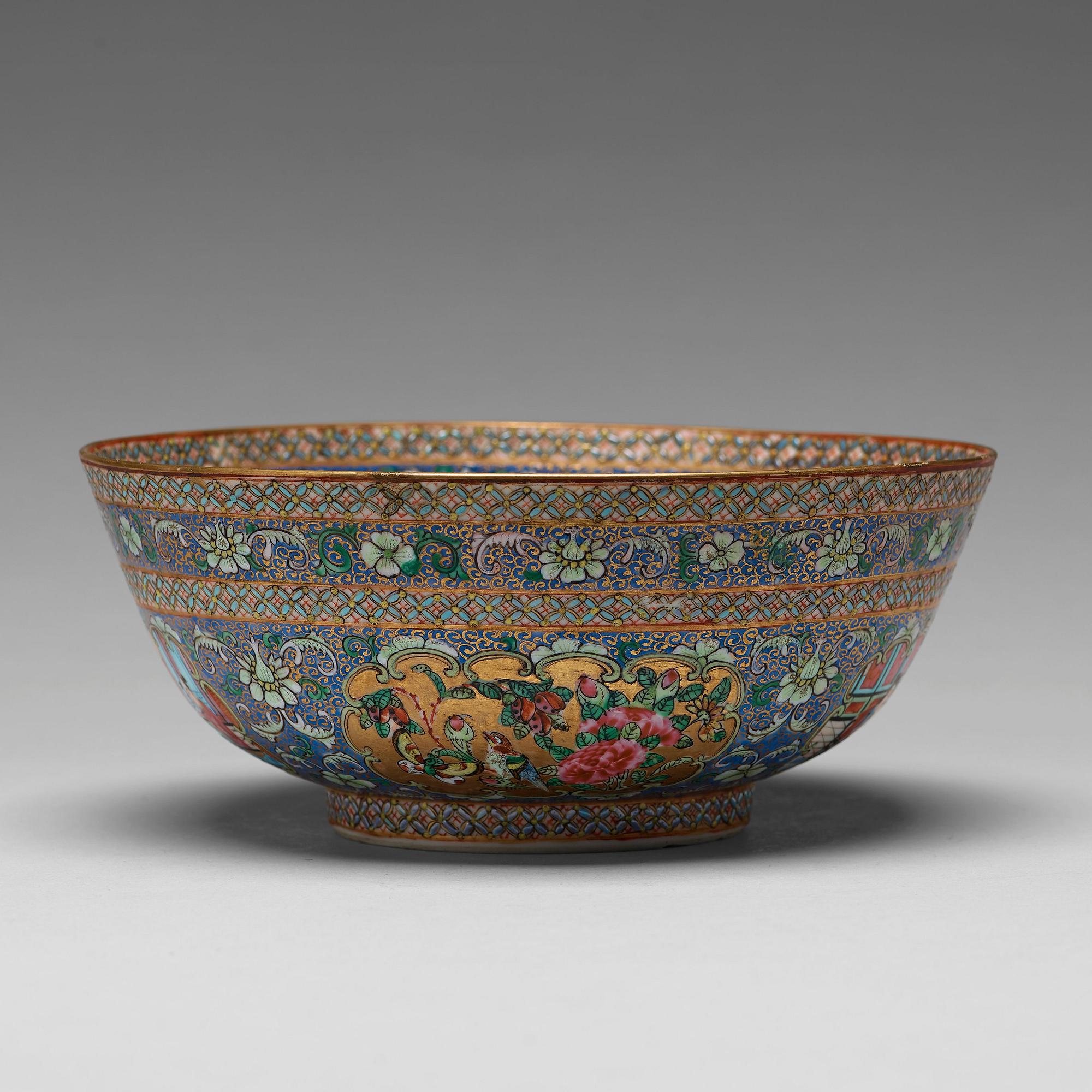 SKÅL, porslin. Kanton, Qingdynastin, 1800-tal.