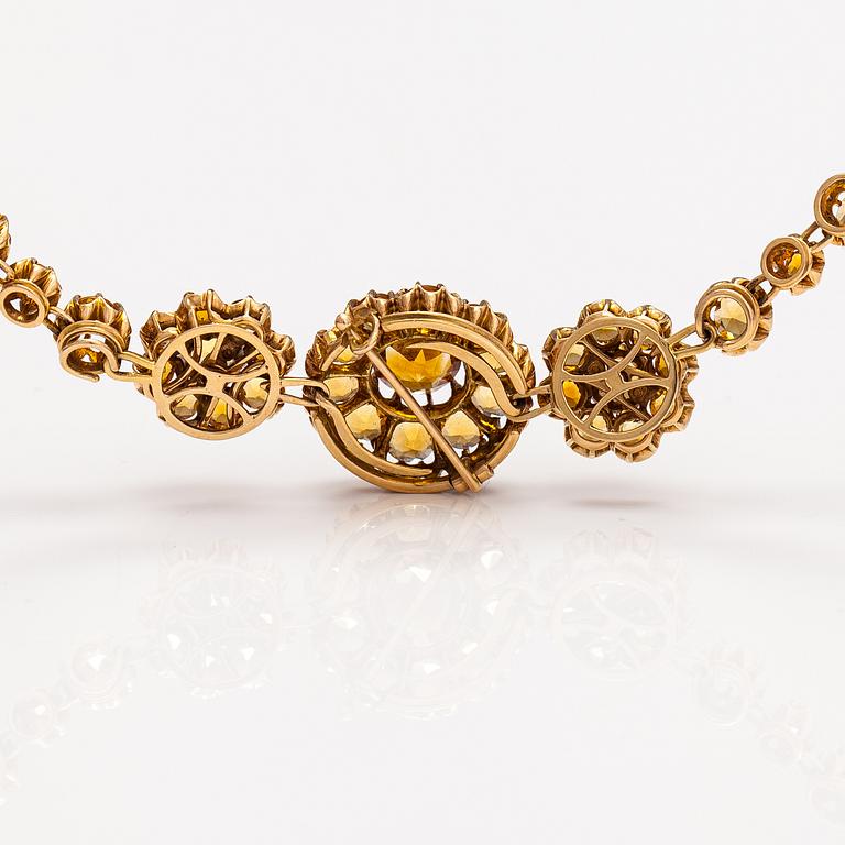 Torbjörn Tillander, A 14K gold jewellery suite with citrines. Helsinki 1981.