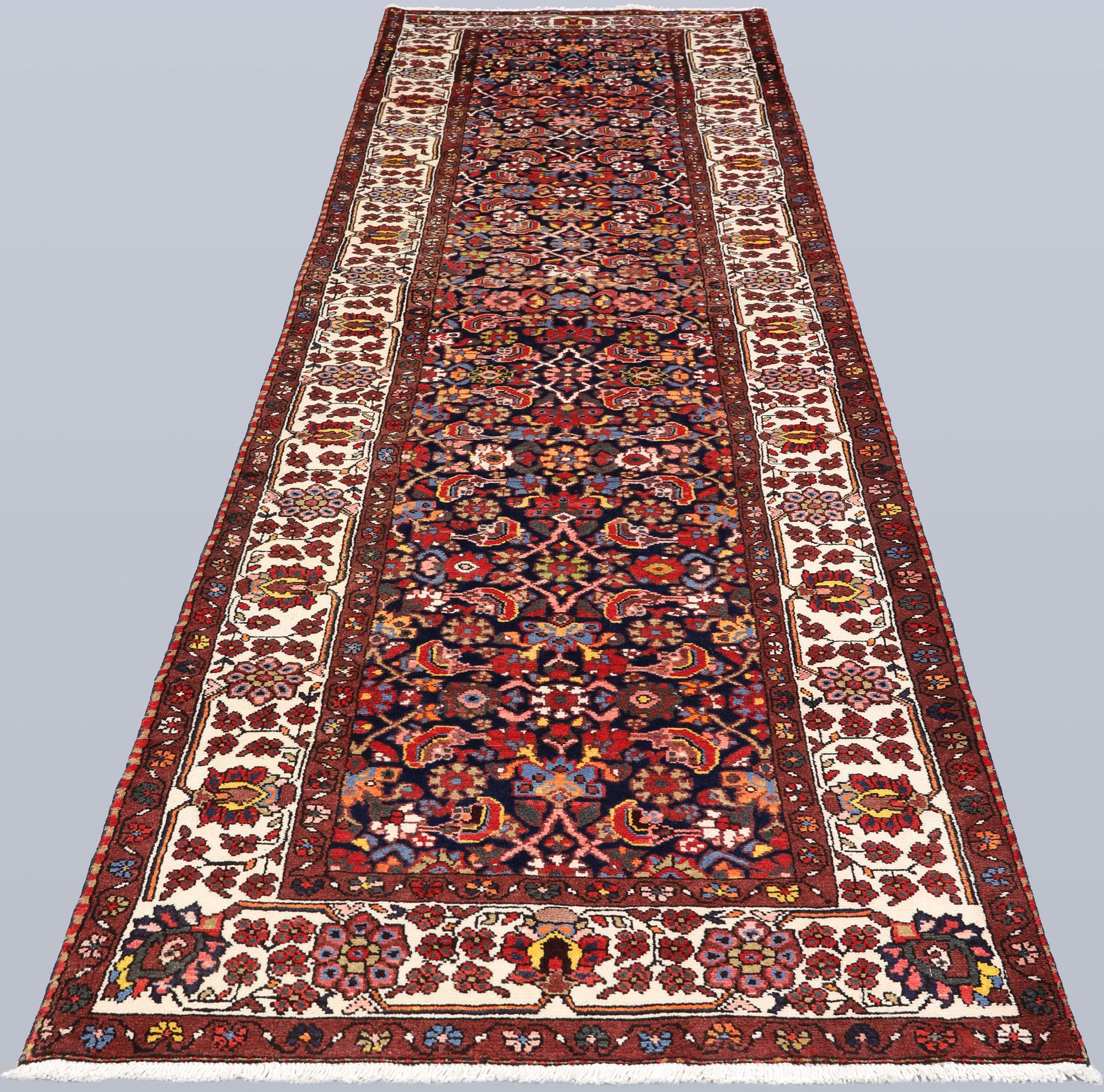 Gallerimatta, Hamadan, ca 380 x 120 cm.