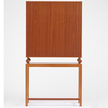 Josef Frank, a display cabinet model 2077, Firma Svenskt Tenn, post 1985.
