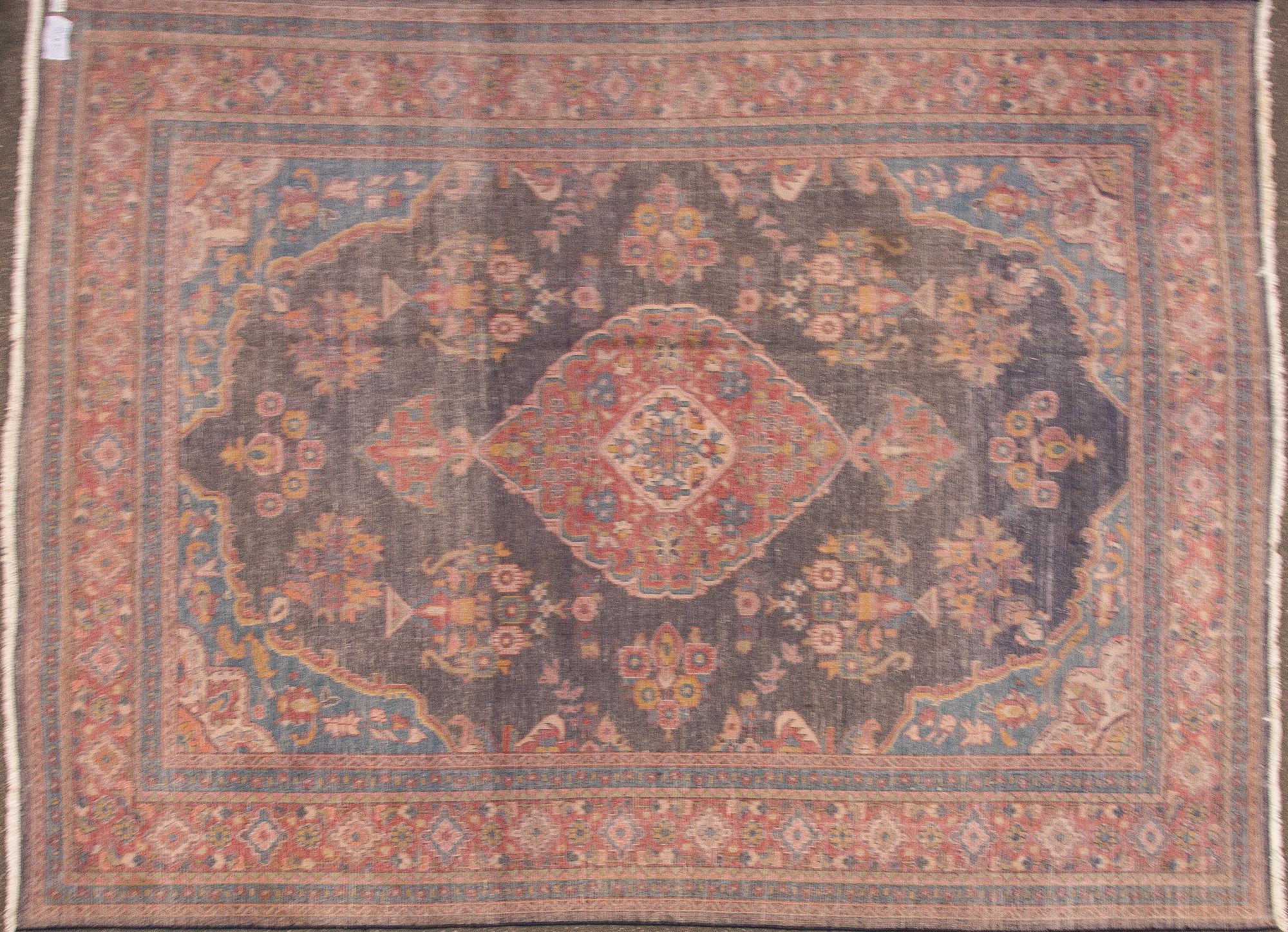 MATTA, ca 346x262 cm.