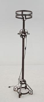 GOLVLAMPA, 1900-talets första hälft.