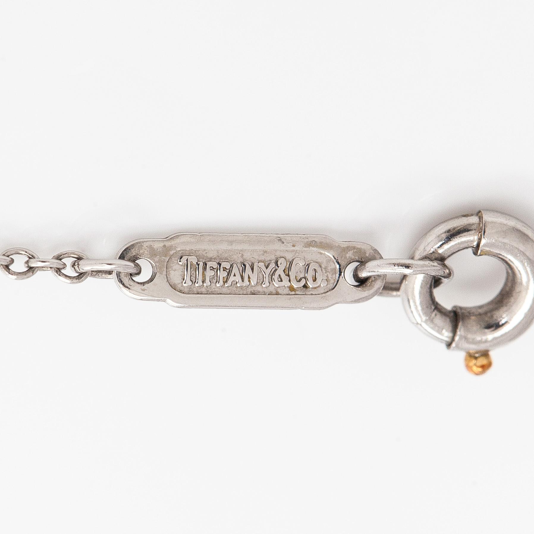 Tiffany & Co, kaulakoru, platinaa ja briljanttihiottu timantti.