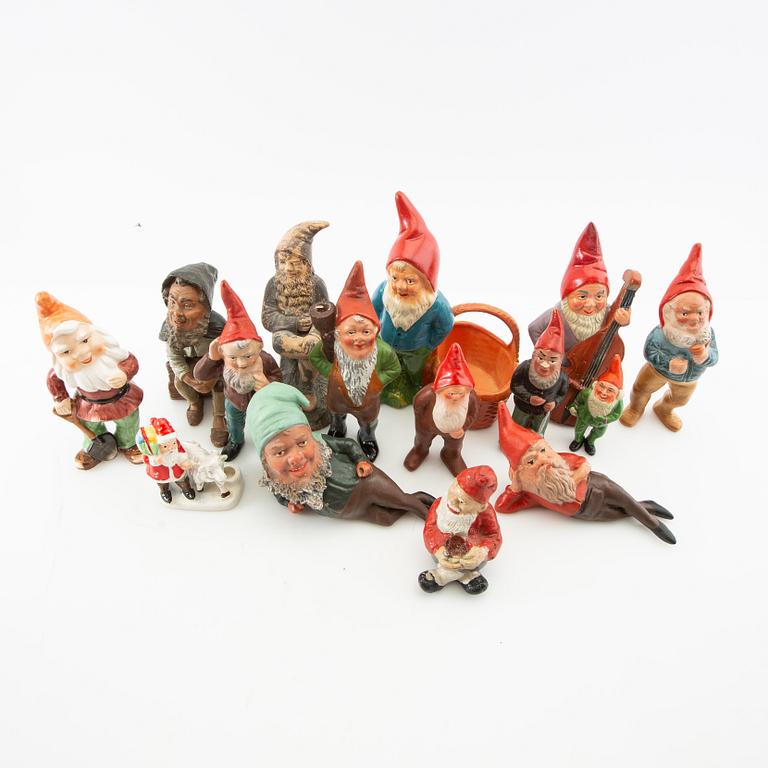 A collection of gnomes 15 pcs mostly Germany 20th century.