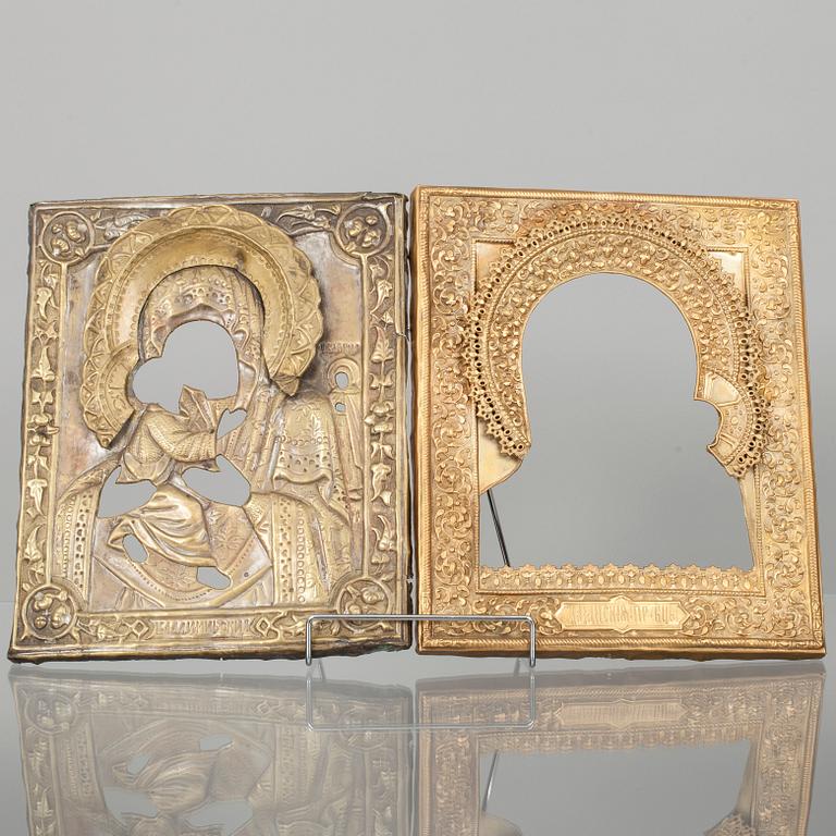 IKON, samt RISOR, 2 st, mässing, Ryssland 1800-talets slut.