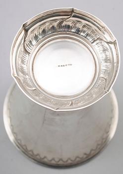 BÄGARE, silver, 1922. Total vikt ca 384 g.