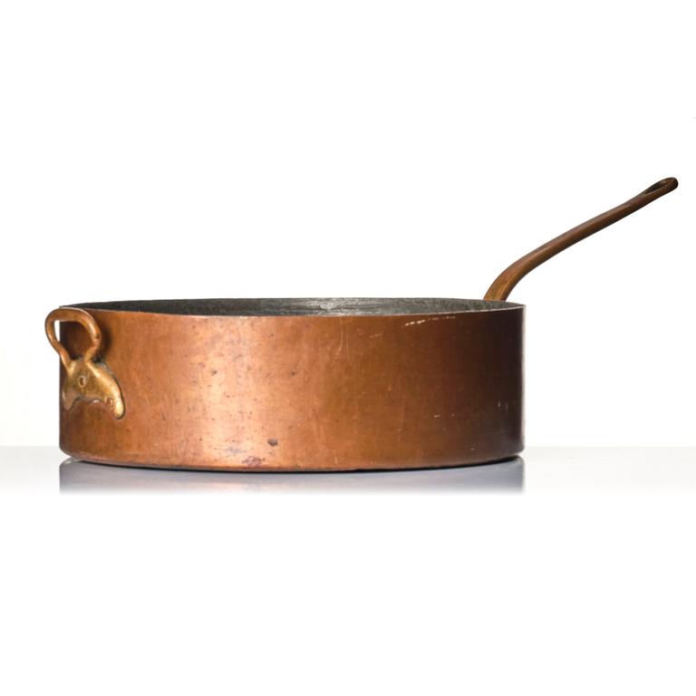 A copper casserole for the Stockholm Exhibition 1930, possibly made by Verkstads AB Kjäll & Co.