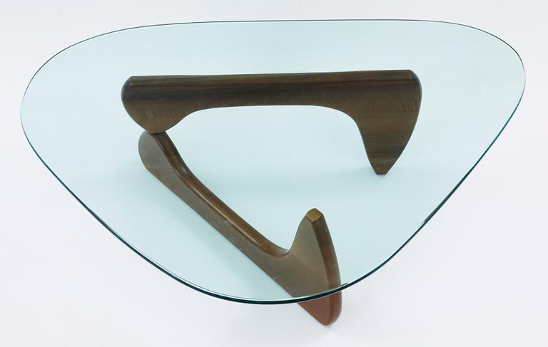 ISAMU NOGUCHI, soffbord, "Noguchi", Vitra, Formgivet 1947.