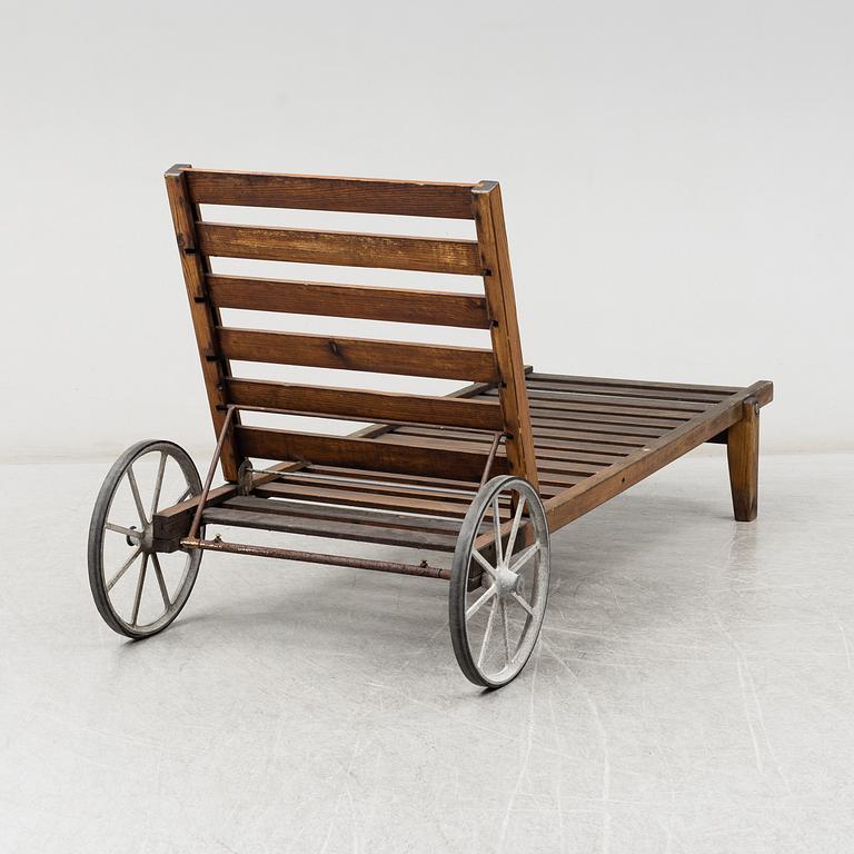 ELSA STACKELBERG, a pine deck chair from Fri Form, Edsbruk.